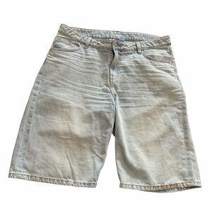 H&M Light Wash Denim Bermuda Shorts Size 10
